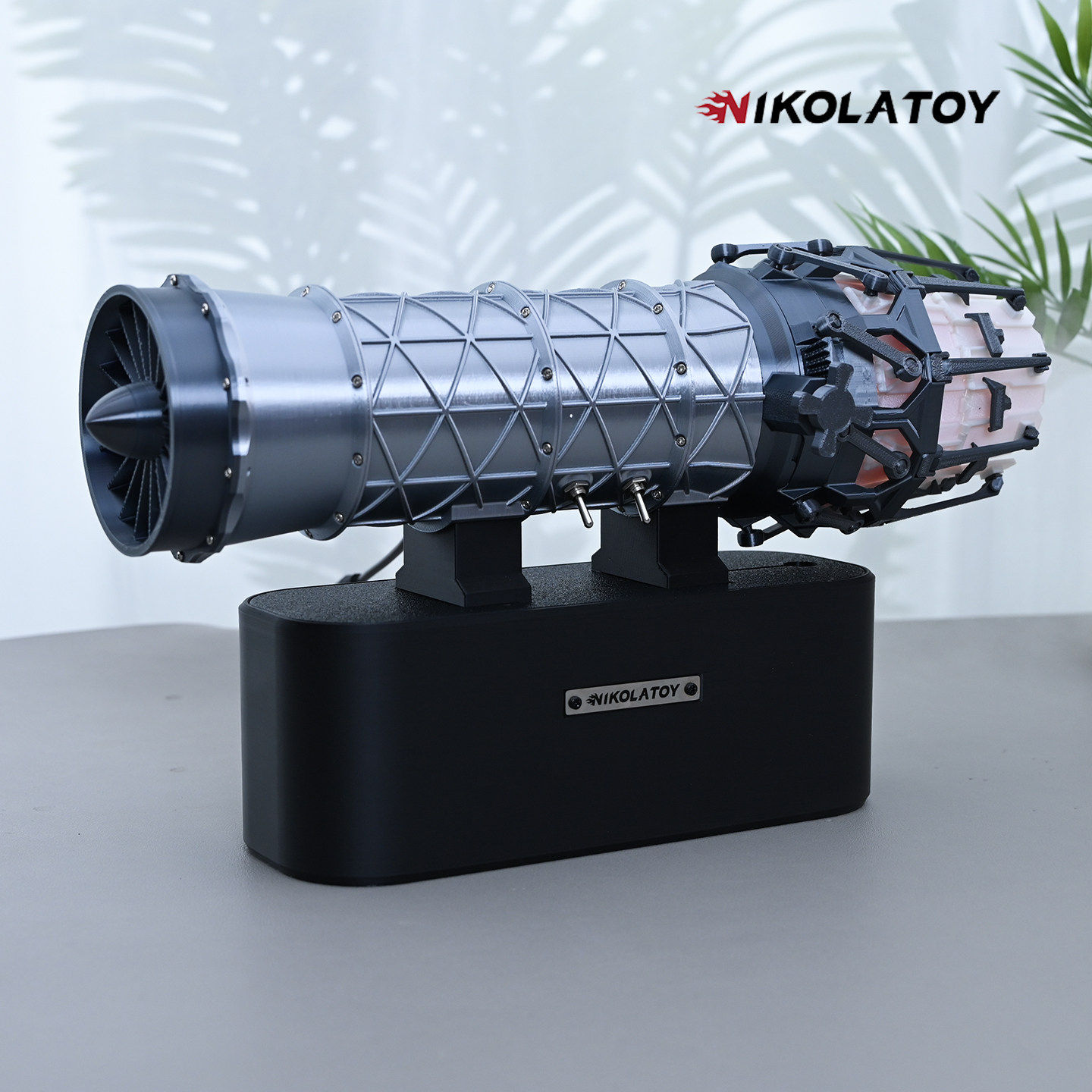 Office Tech For Men - NIKOLATOY Modelo de Motor Turbofan con