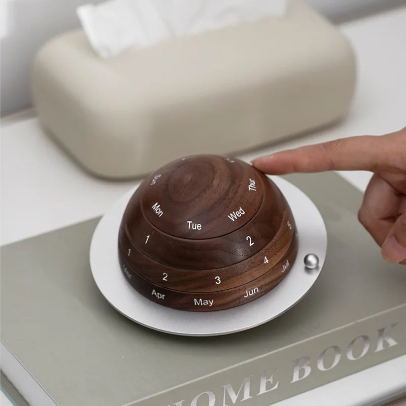 Office Tech Gadgets - Calendario creativo de madera maciza de
